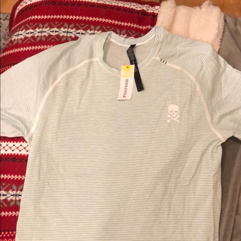 Lululemon Metal Vent tech shirt